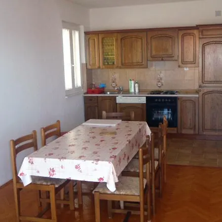 2737d Apartament
