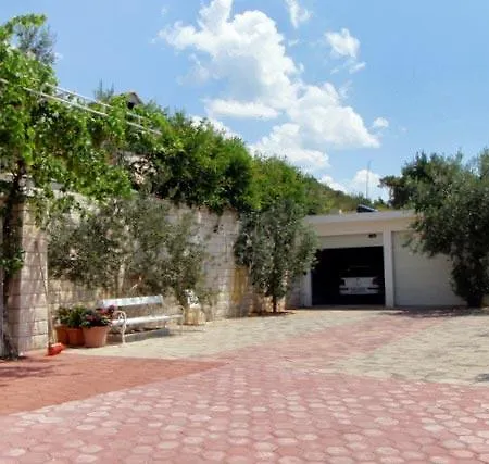 2737d Apartament *